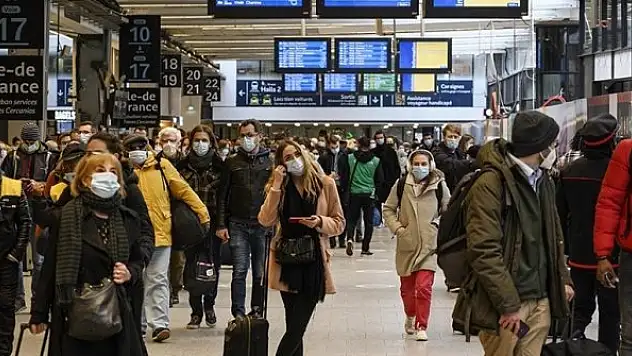 Fransa'da Kovid-19'un Delta varyantı yayılıyor