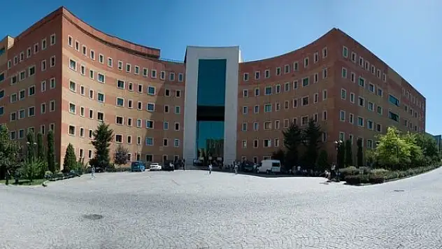 Yeditepe Üniversitesi 2 Araştırma Görevlisi alıyor