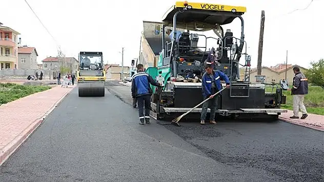 Karatay'da asfalt çalışmaları devam ediyor