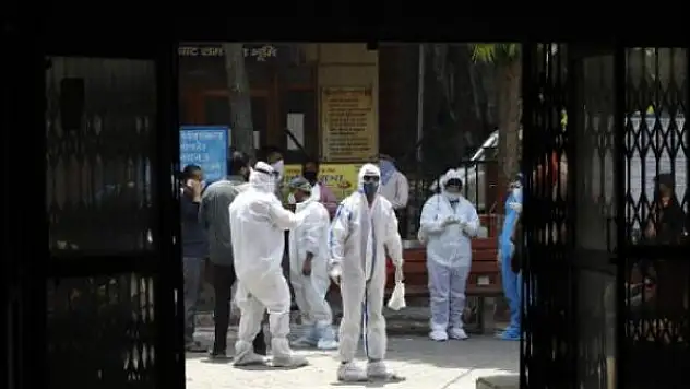 Hindistan'da tedavisi süren hasta sayısı 595 bin 534'e geriledi