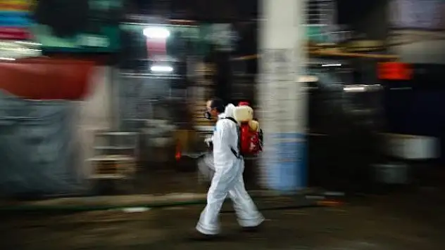 Meksika'da COVID-19: Hastane otoparkları yataklı servislere dönüştürülecek