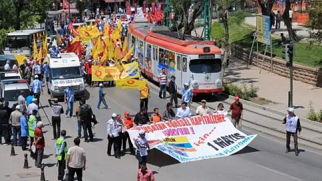'Mevlana'nın bağrında 1 Mayıs'