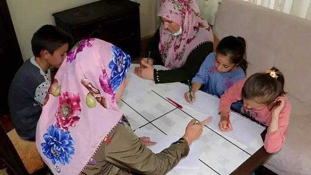 Ebeveynler çocukların oyun arkadaşı oldu