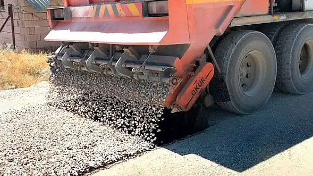 Çumra'da yollar asfaltlanıyor