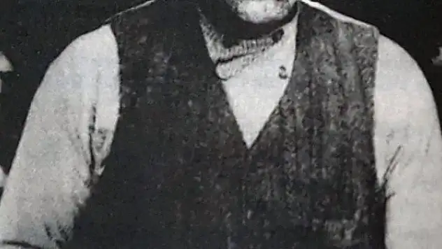 Gönüllerin Sultanı  Lâdikli Ahmed Ağa