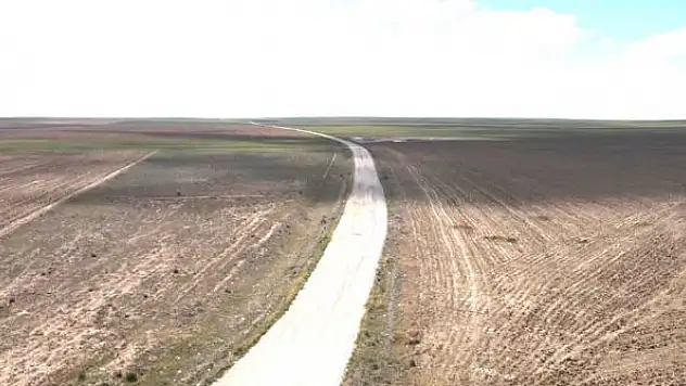 Cihanbeyli'de yollar asfaltlanıyor