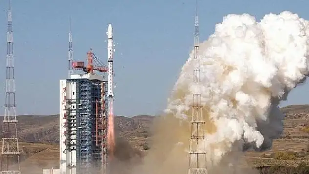 Çin, sinyal aktarımı uydusu 'Tienlian I-05'i fırlattı