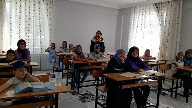 Yalıhüyük'te yaz Kur'an kurslarına talep arttı