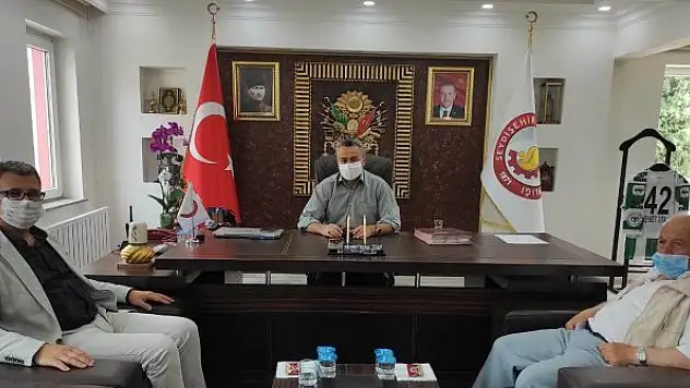 Keleş ilçe ziyaretlerine devam ediyor