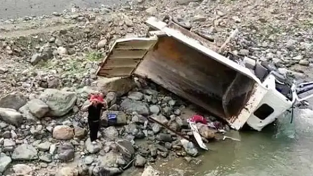 Derede kaybolan 15 bin dolar aranıyor