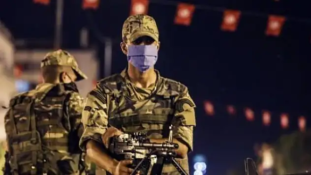 Tunus'ta sokağa çıkma yasağı ilan edildi