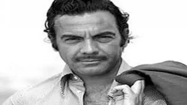 'Taçsız kral' Ayhan Işık, anıldı