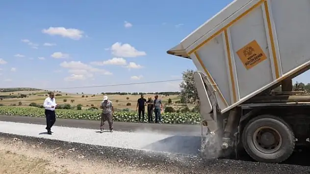 Ilgın'da yol çalışmaları devam ediyor