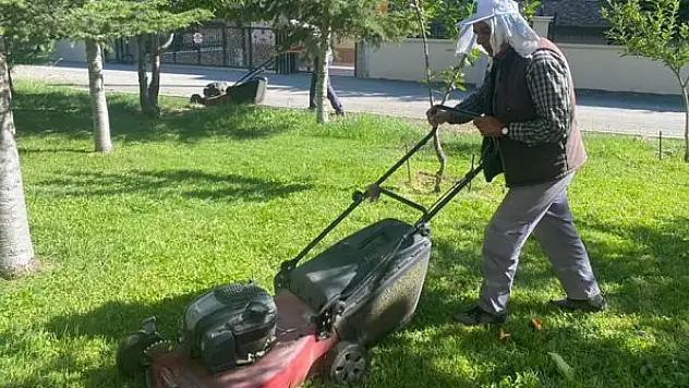 Ereğli'de peyzaj  çalışmaları sürüyor