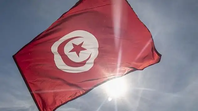 Tunus'ta iki milletvekili gözaltına alındı