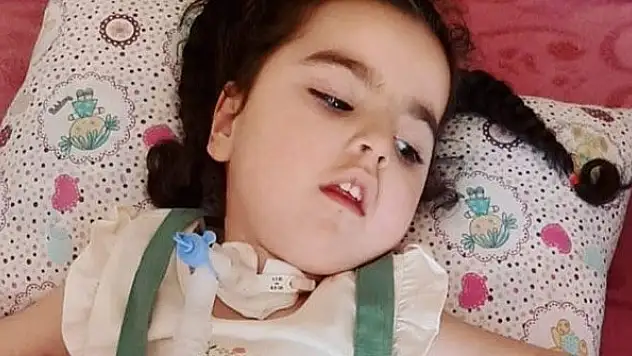 SMA hastası Ebrar yardım bekliyor