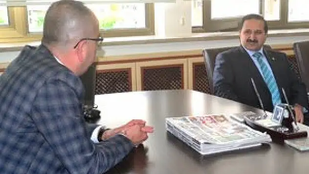 Milletvekili Adayı Özdemir büyükşehiri ziyaret etti