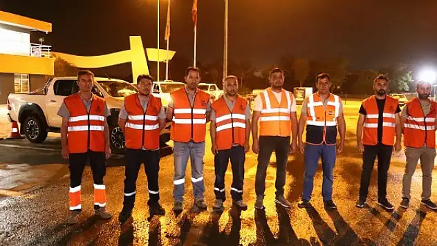 Büyükşehir ekipleri  Marmaris'te görevde