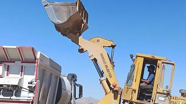 Emirgazi'de yollara  yatırım yapılıyor