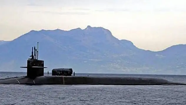 İran basını: İsrail denizaltısı Kızıldeniz'e ulaştı