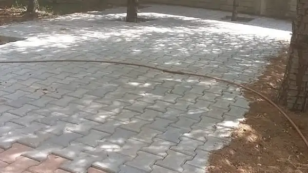 Akören'de kilitli taş  çalışmaları sürüyor