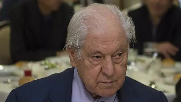 Pakdil'in 'Umut'u tiyatro sahnesinde