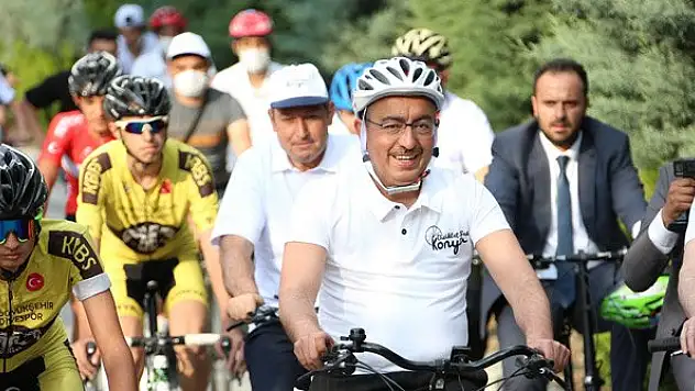 Meram'da çocuklar bisiklet yarışı için pedal çevirecek
