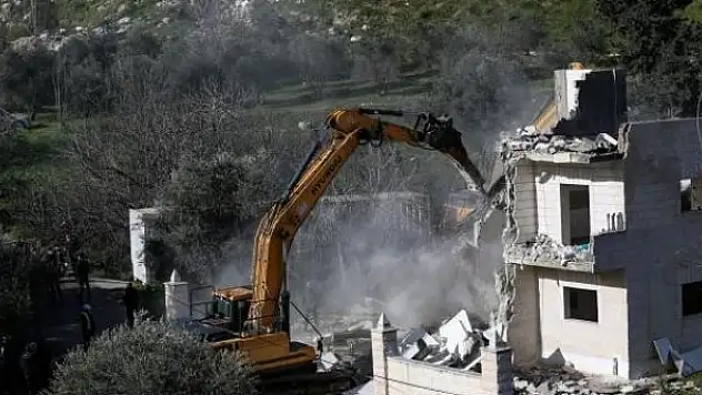 İsrail 1 Ocak'tan beri Doğu Kudüs'te Filistinlilere ait 81 binayı yıktı