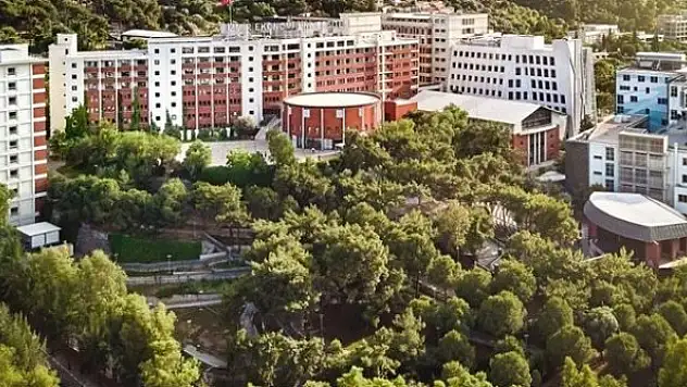 İzmir Ekonomi Üniversitesi öğretim görevlisi alacak