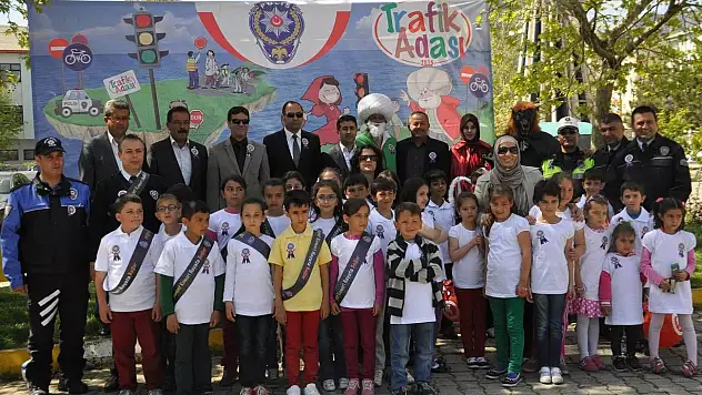 Seydişehir polisinden trafik eğitimi