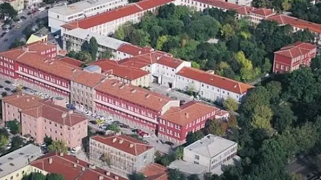 Ankara Üniversitesi 22 Öğretim Üyesi alıyor