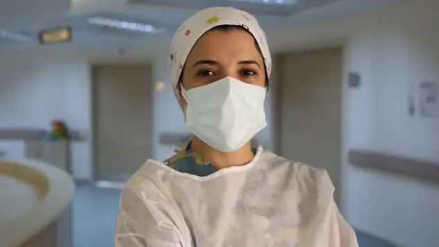 Sağlık çalışanları aşı olmayan hastaların pişmanlığına tanıklık ediyor