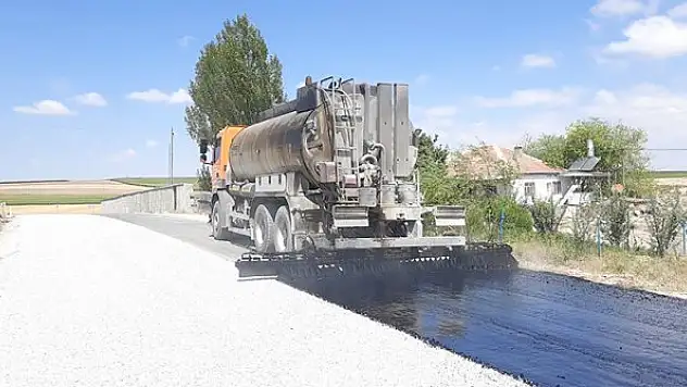 Çeltik'te yollar güvenli  ve konforlu hale geliyor