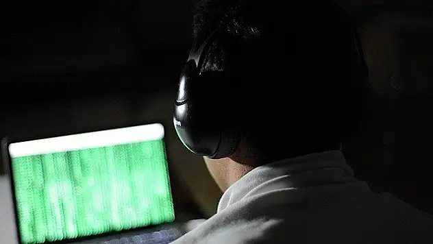 'Usulsüz dinleme' soruşturmasında 4 tutuklama kararı