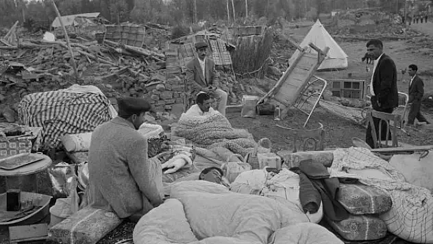 Varto depreminin  üzerinden 55 yıl geçti