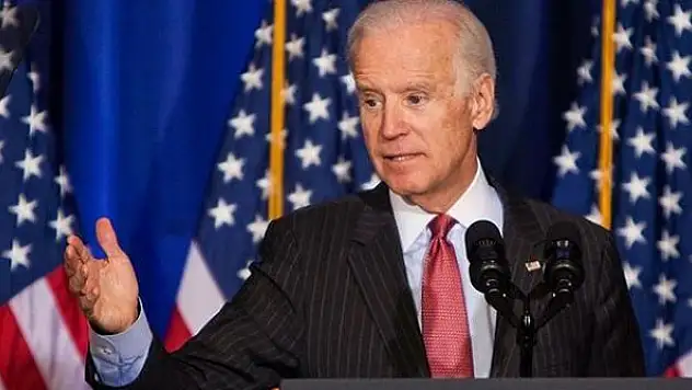 Biden'a kamuoyu desteği yüzde 50'nin altında
