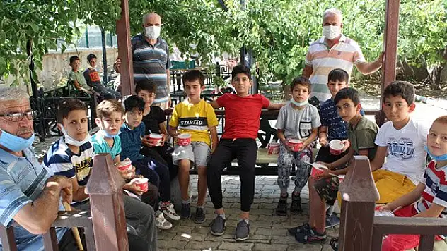 Dedebaşı Camii Kur'an Kursu'nda aşure etkinliği