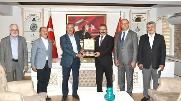 Kütükcü, Dinç'e Konya  sanayisi hakkında bilgi verdi