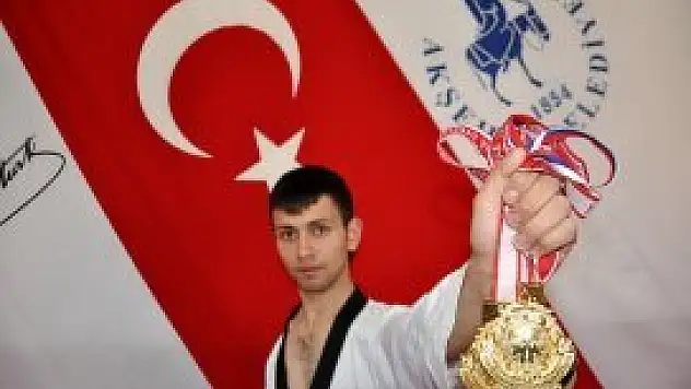 Üç yıldır Türkiye şampiyonluğu yaşıyor.