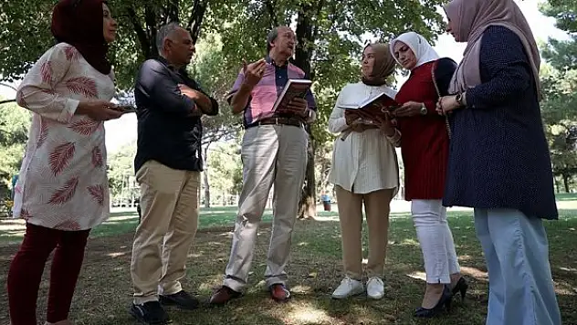 Gönüllü yazarlar şehitlerin hikayelerini gözyaşlarıyla kaleme aldı