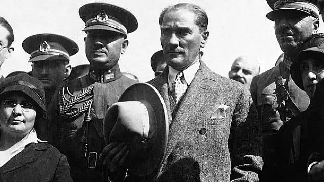 Şapka kanunu 96 yıl  önce kabul edildi