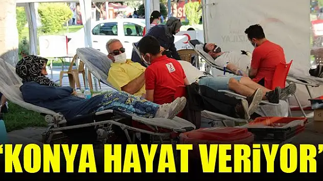 Konya'da Kızılay tarafından 'Konya Hayat Veriyor' kan bağışı etkinliği düzenleniyor