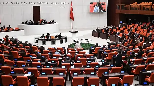 AK Parti harekete geçmişti: Fon teklifinde yeni gelişme