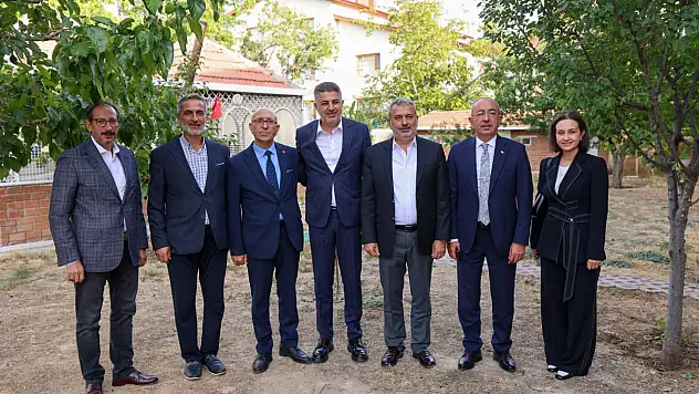 AK Parti Meram'da Doç. Dr. İshak Şan'ın katılımıyla yoğun saha programı