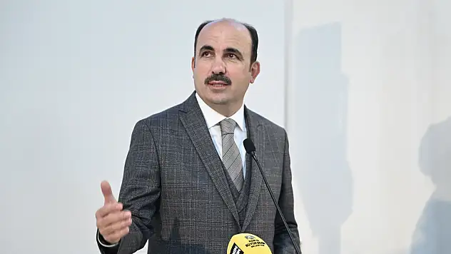 Başkan Altay'dan tıp öğrencilerine çağrı: Bilginiz kadar vicdanınızla dünyayı değiştirin