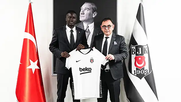 Beşiktaş sol bek transferini duyurdu: Kassoum Ouattara ile 4 yıllık imza atıldı