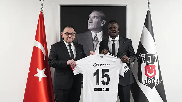 Beşiktaş yeni transferini duyurdu: Junior Olaitan imzayı attı