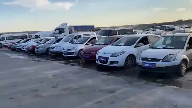 Deprem ve yangın hasarlı araçları 'change' yapmışlar: 6 ilde 13 şüpheli yakalandı