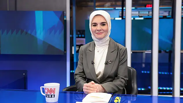 Doğum izni 24 haftaya çıkıyor: Bakan Göktaş mevcut izinleri kapsayan müjdeyi verdi