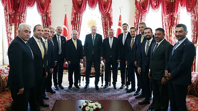 Dolmabahçe'de sporda birlik zirvesi: Erdoğan başkanları ağırladı